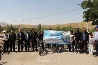 رکاب‌زنی برای عهد با شهدا؛ همایش بزرگ دوچرخه‌سواری دانش‌آموزی در روستای علی‌آباد خلخال برگزار شد