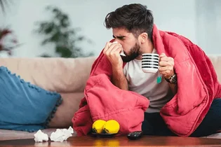 مصرف خودسرانه آنتی‌بیوتیک خطرناک است؛ درمانی برای سرماخوردگی نیست
