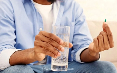 مصرف همزمان دارو با چای و قهوه: کدام نوشیدنی‌ها مضر هستند؟