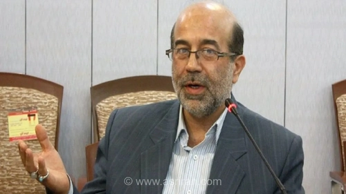 حضور رهبر انقلاب در مراسم تدفین رهبر شهید: روایت یک مداح از سلامت ایشان