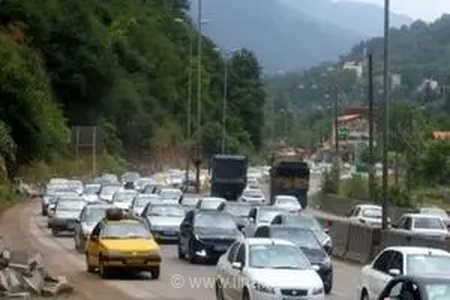 اعمال محدودیت‌های ترافیکی در محورهای چالوس، هراز و فشم؛ رانندگان پیش از سفر وضعیت راه‌ها را چک کنند