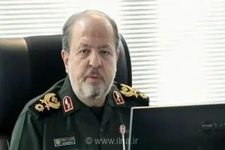 سرپرست وزارت دفاع: برای پیروزی در نبردهای ترکیبی باید همواره یک گام از دشمن جلوتر حرکت کنیم