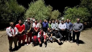 نجات جان یک کوهنورد پس از ۸ ساعت تلاش در ارتفاعات چشمه‌مرغاب اصفهان