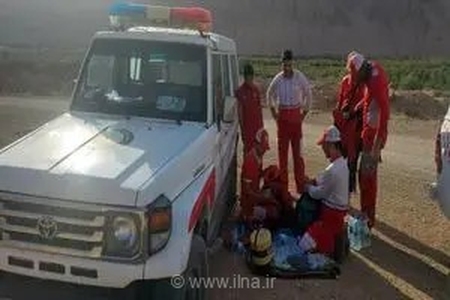 پایان ۱۵ ساعت عملیات نفس‌گیر؛ نجات معجزه‌آسای دو کوهنورد گرفتار در ارتفاعات صعب‌العبور بنه‌کوه گرمسار