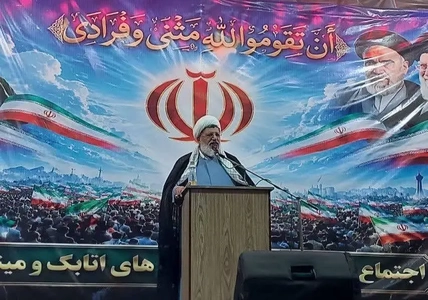 حضور مردم، پشتوانه انقلاب و عامل اقتدار نیروهای مسلح