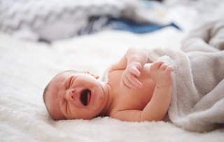 زایمان در پراید به دلیل امتناع مرکز درمان رمشک از اعزام آمبولانس