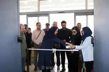 روایت هنری از آیین‌های عاشورایی جنوب فارس؛ نمایشگاه عکس تعزیه لامرد و وراوی در شیراز افتتاح شد