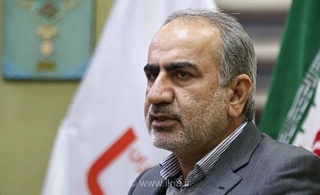 انتقاد از ارزپاشی بانک مرکزی با کد ملی/ تزریق ارز باید به متقاضیان واقعی باشد