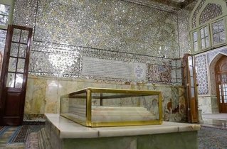 غرامت ۹۰ میلیارد تومانی آستان قدس به نوادگان شیخ بهایی پس از ۴۰۰ سال