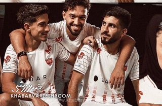 رونمایی از کیت دوم پرسپولیس با حضور ستاره‌های تیم + تصاویر