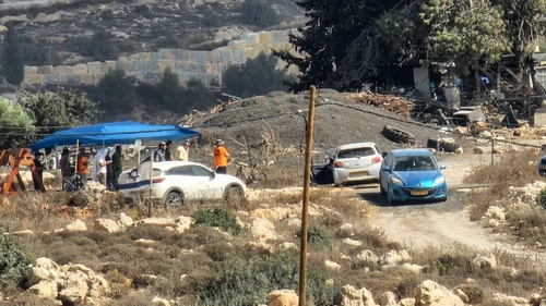 از یک خانه تا کل روستاها: شهرک‌نشینان فلسطینی‌ها را محاصره کرده‌اند