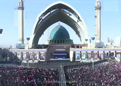 انتقال پیکر رهبر شهید به جایگاه (عکس)