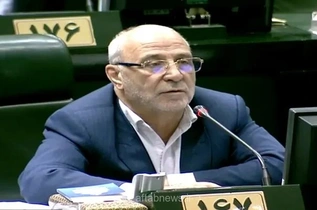حاجی دلیگانی: صداوسیما فروپاشی اقتصادی آمریکا و بدهی ۴۰ تریلیونی آن را اعلام کند