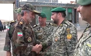 بازدید فرمانده نیروی زمینی ارتش از یگان‌های مرزی غرب ایران