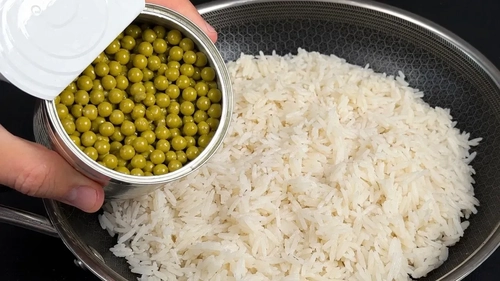 طرز تهیه پلو با نخودفرنگی: یک غذای ساده و خوشمزه