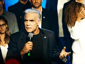 لاپید، رقیب نتانیاهو را به ایجاد وحشت در آستانه انتخابات متهم کرد