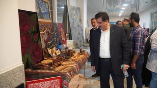 بانک رفاه کارگران از صنایع دستی فارس حمایت می‌کند