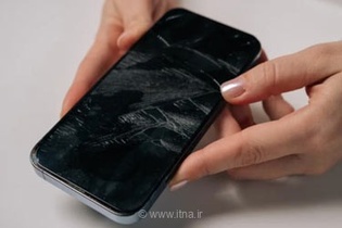 این ۵ نشانه روی نمایشگر گوشی را جدی بگیرید؛ شاید زمان تعویض دستگاه رسیده باشد