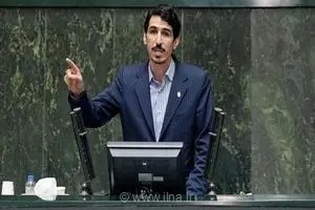 تاکید نماینده تهران بر هماهنگی نمایندگان در مسائل اقتصادی، سیاسی، فرهنگی و اجتماعی