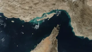 حادثه امنیتی برای نفتکش در سواحل قطر؛ گزارش از اصابت پرتابه