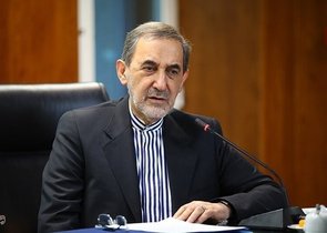 هشدار ولایتی به همسایگان ایران: مشروعیت از واشنگتن نمی‌آید