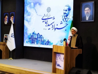 امام جمعه قزوین: مدیران از چاپلوسی دوری کنند