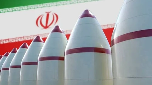 علم الهدی: امروز داشتن بمب اتمی واجب است
