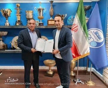 حمله تند مدیر رسانه‌ای استقلال به فدراسیون فوتبال: از اجرای قانون فرار نکنید؛ جام ندادن به استقلال تبعات دارد