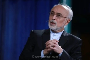 هشدار علی‌اکبر صالحی درباره تسلط بر هوش مصنوعی و فناوری کوانتومی برای جلوگیری از بردگی علمی